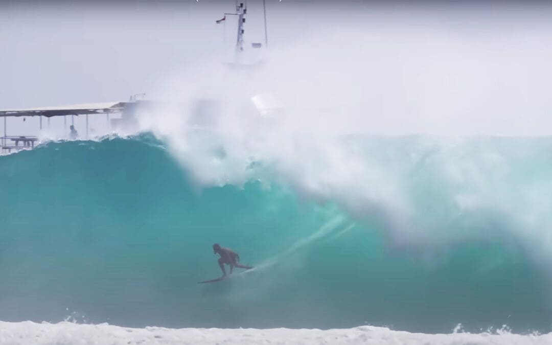 Watch Koa Smith Score Pumping Waves at Villa Onu